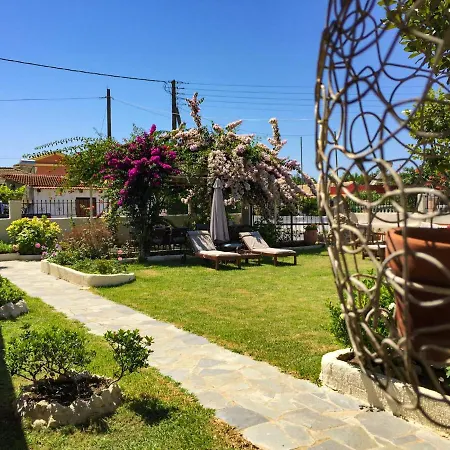 Nikodimos Garden * Ájosz Jeórjosz