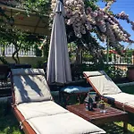 Apartament Nikodimos Garden *