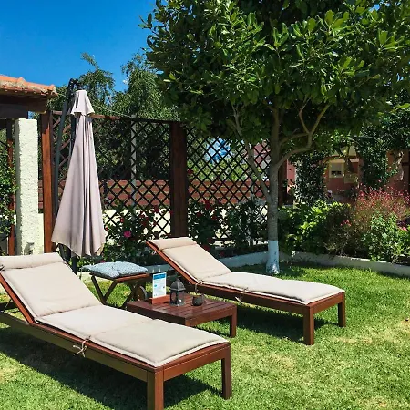 Nikodimos Garden דירה *