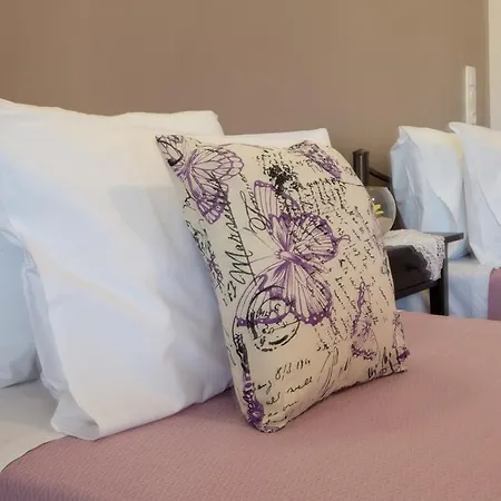 Nikodimos Garden דירה *