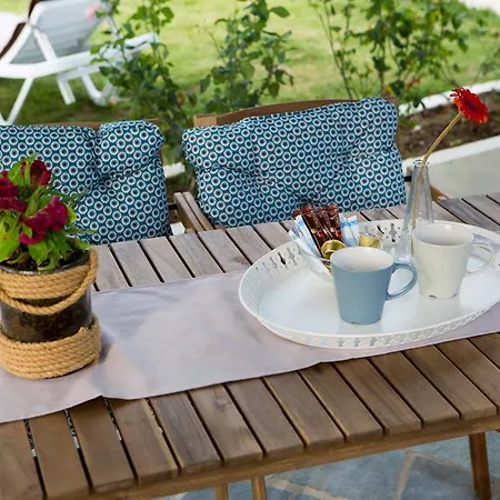 Nikodimos Garden Apartman Ájosz Jeórjosz